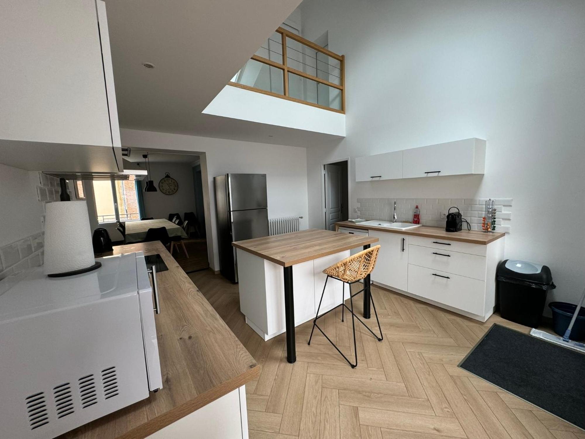 Appartement En Centre-Ville - Local Velos Disponible Mayenne Exterior photo