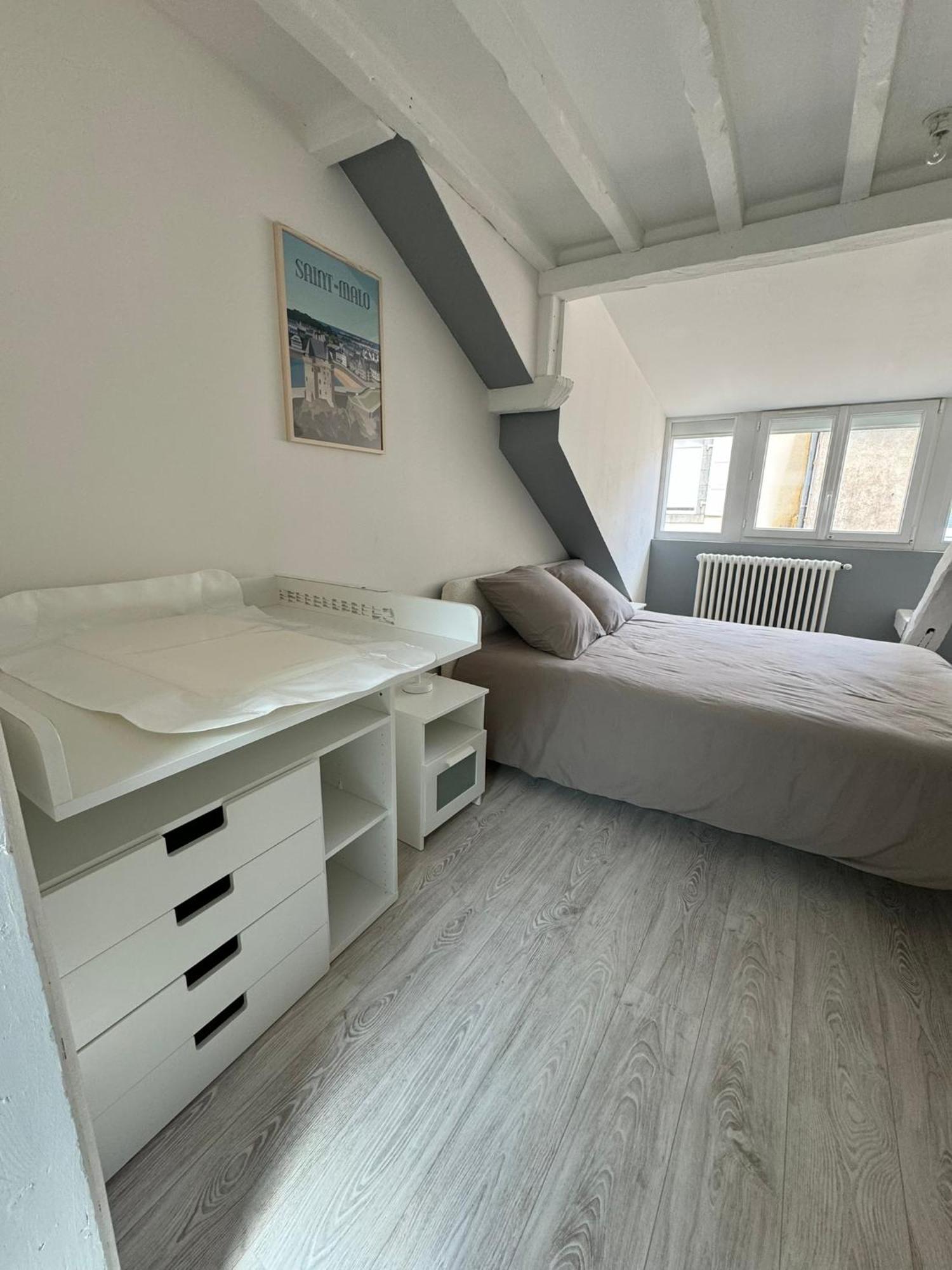 Appartement En Centre-Ville - Local Velos Disponible Mayenne Exterior photo