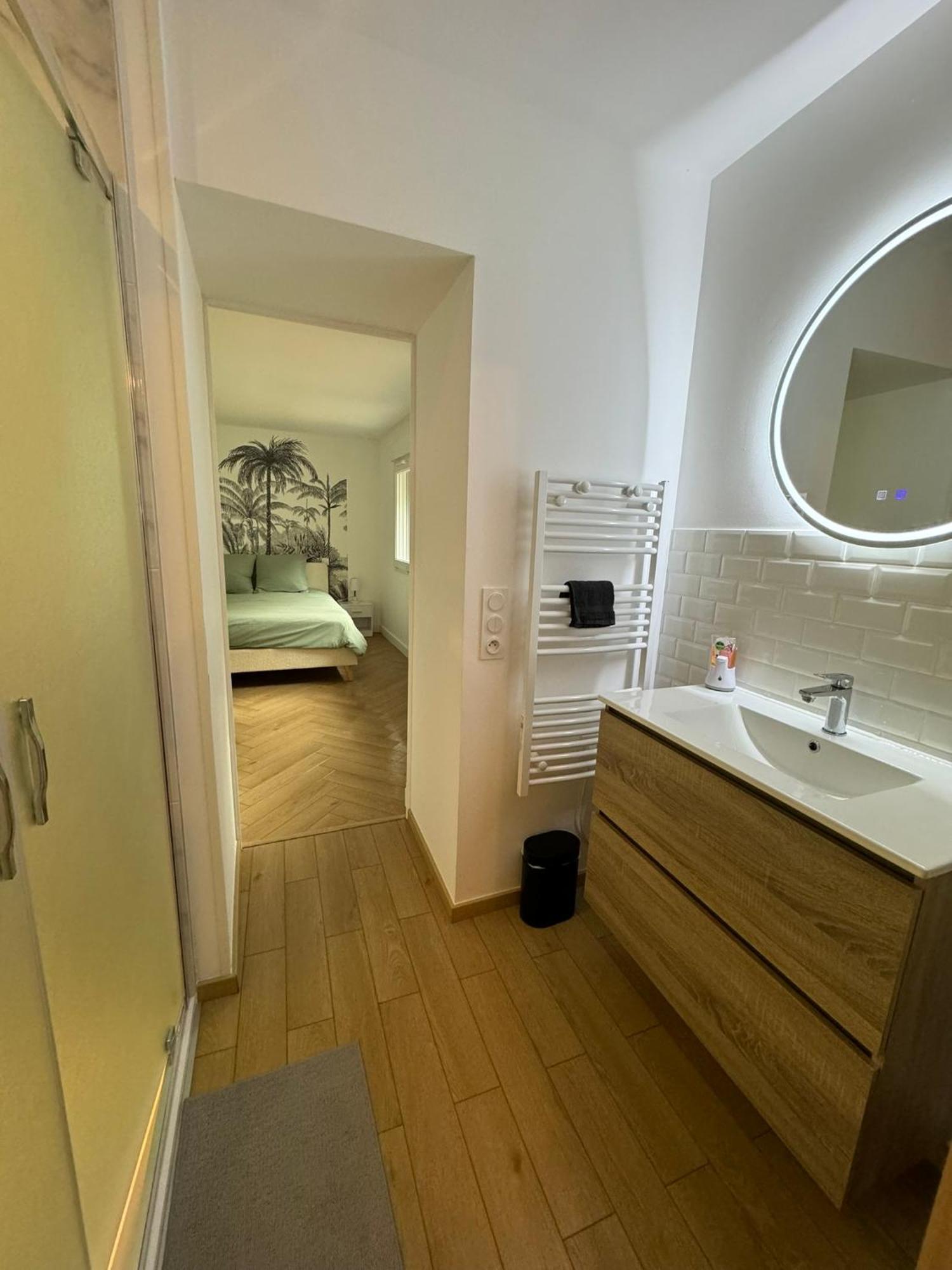 Appartement En Centre-Ville - Local Velos Disponible Mayenne Exterior photo