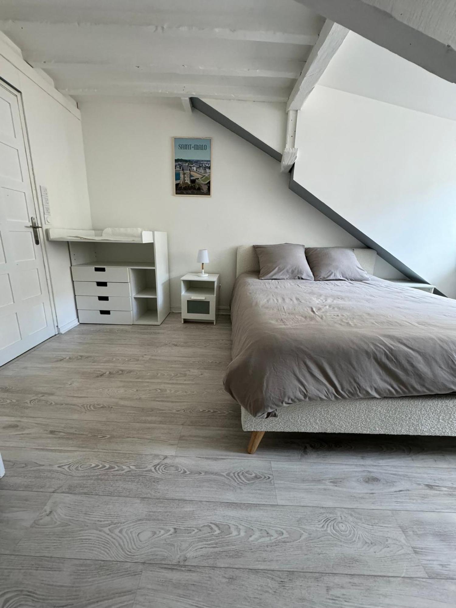 Appartement En Centre-Ville - Local Velos Disponible Mayenne Exterior photo
